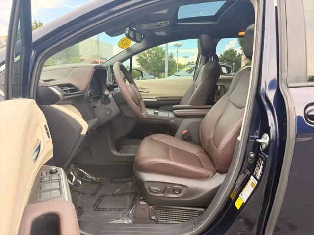 2024 Toyota Sienna Platinum