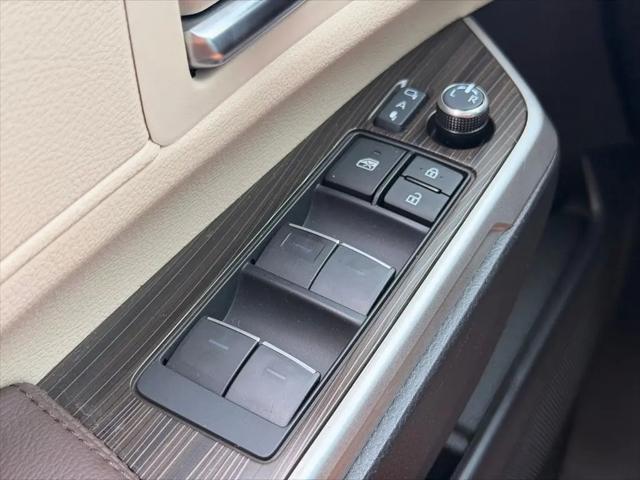 2024 Toyota Sienna Platinum