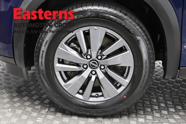 2025 Nissan Pathfinder SV FWD