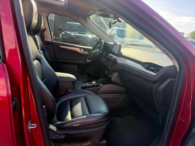 2020 Ford Escape SE Sport Hybrid