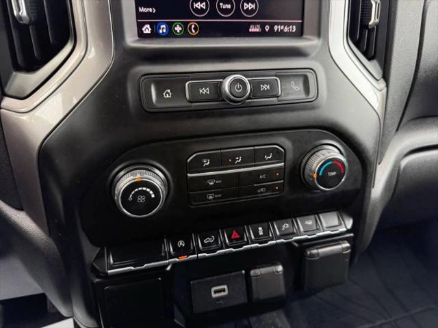 2020 Chevrolet Silverado 1500 2WD Crew Cab Short Bed Custom