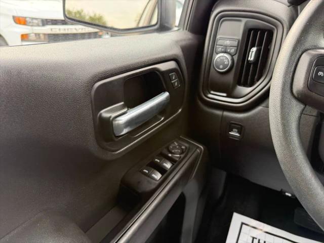 2020 Chevrolet Silverado 1500 2WD Crew Cab Short Bed Custom
