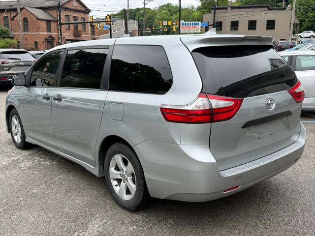 2019 Toyota Sienna L 7 Passenger