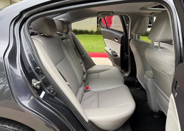 2016 Acura ILX Premium Package