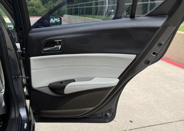 2016 Acura ILX Premium Package