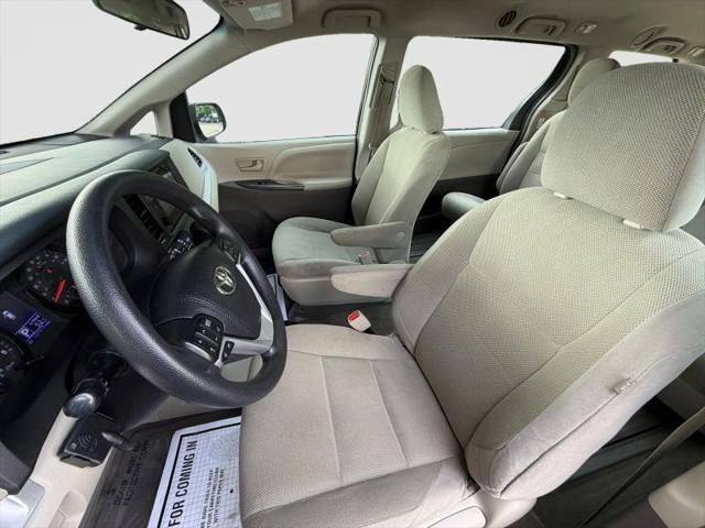 2017 Toyota Sienna L 7 Passenger