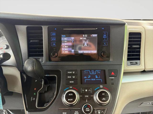 2017 Toyota Sienna L 7 Passenger