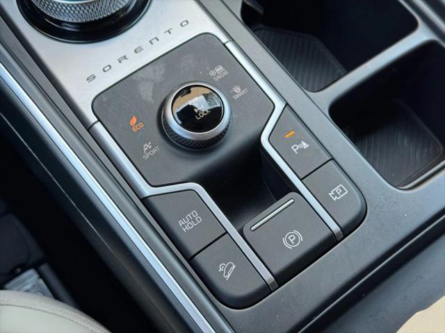 2025 Kia Sorento Hybrid EX