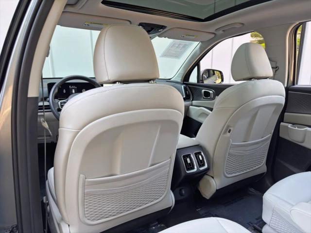 2025 Kia Sorento Hybrid EX