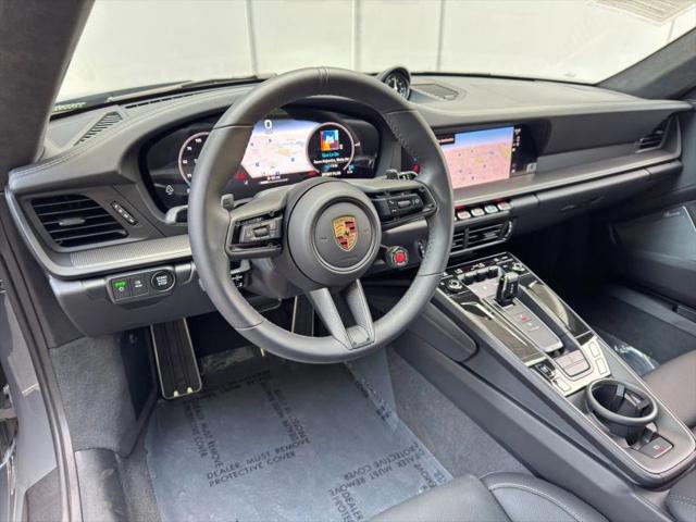 2025 Porsche 911 Carrera 4 GTS