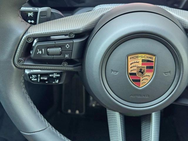 2025 Porsche 911 Carrera 4 GTS