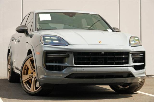 2024 Porsche Cayenne E-Hybrid Turbo