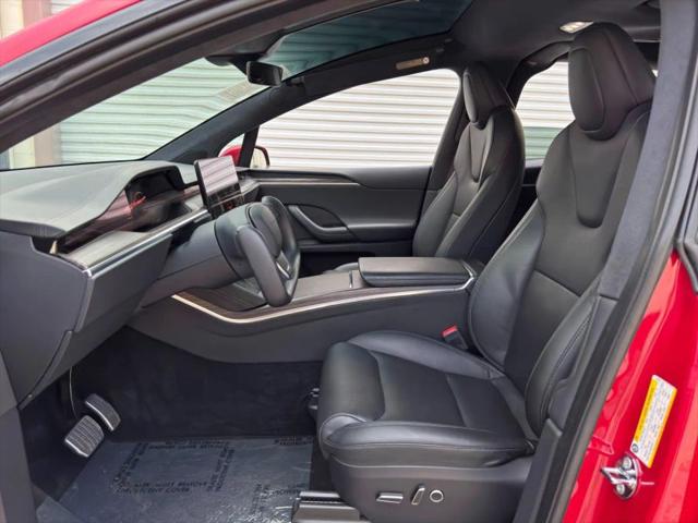 2023 Tesla Model X Standard Range