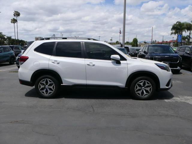 2024 Subaru Forester Premium