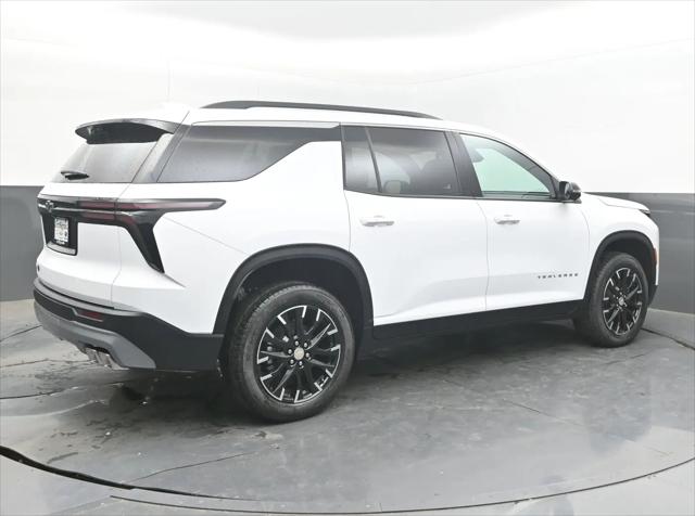 2026 Chevrolet Traverse FWD LT