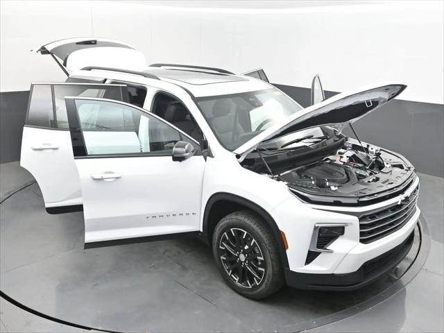 2026 Chevrolet Traverse FWD LT