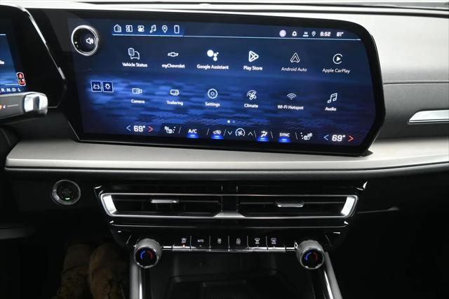2026 Chevrolet Traverse FWD LT