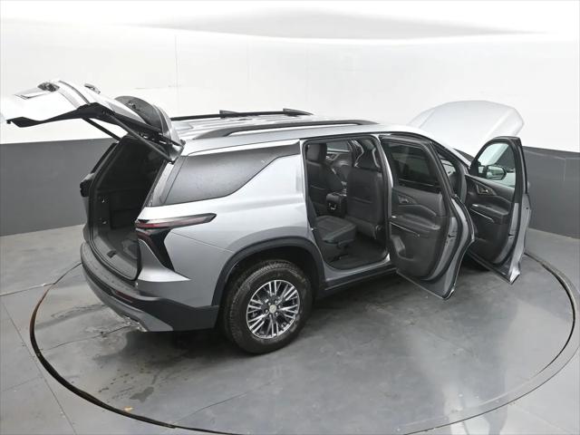 2026 Chevrolet Traverse FWD LT