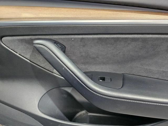 2021 Tesla Model 3 Standard Range Plus Rear-Wheel Drive