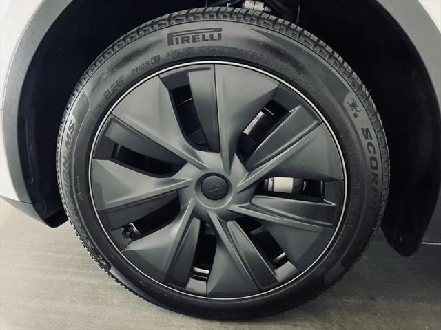 2024 Tesla Model Y Long Range Single Motor Rear-Wheel Drive