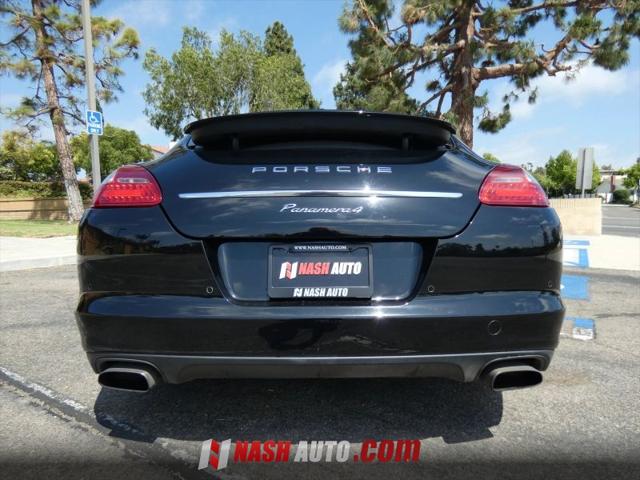 2011 Porsche Panamera 4
