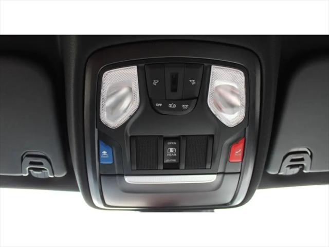 2026 Ram 1500 Tradesman Crew Cab 4x2 5'7" Box