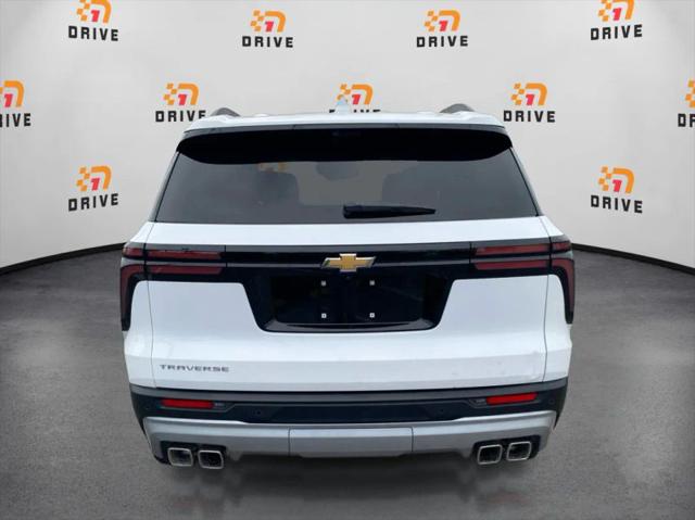 2026 Chevrolet Traverse FWD LT