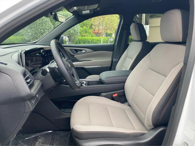 2026 Chevrolet Traverse FWD LT