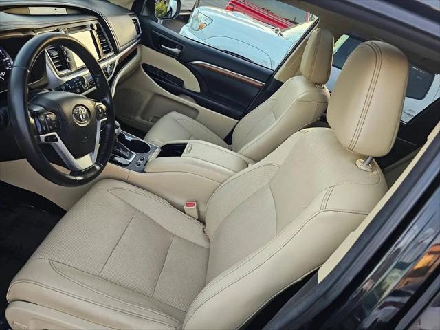 2017 Toyota Highlander Limited