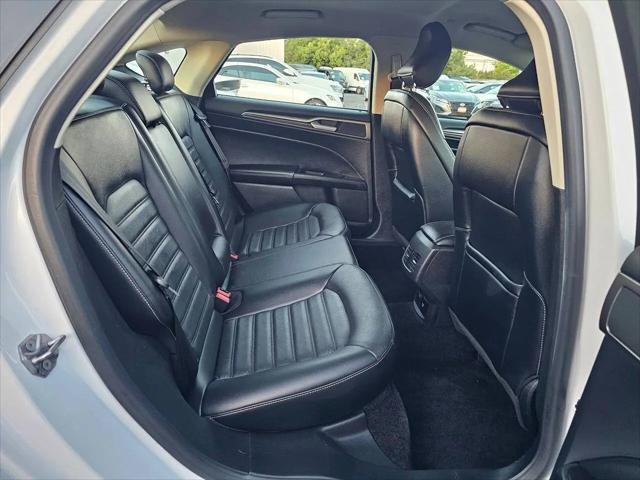 2017 Ford Fusion Energi SE Luxury