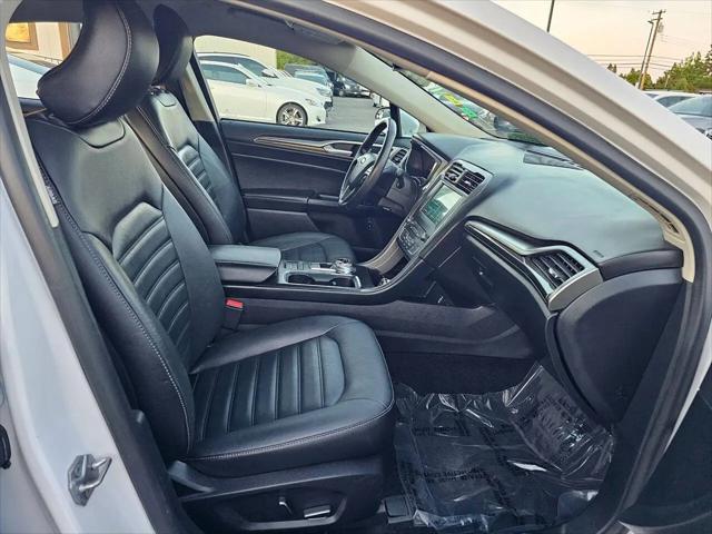 2017 Ford Fusion Energi SE Luxury