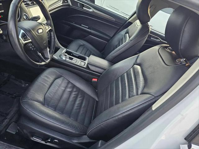 2017 Ford Fusion Energi SE Luxury