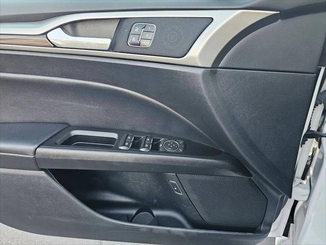 2017 Ford Fusion Energi SE Luxury