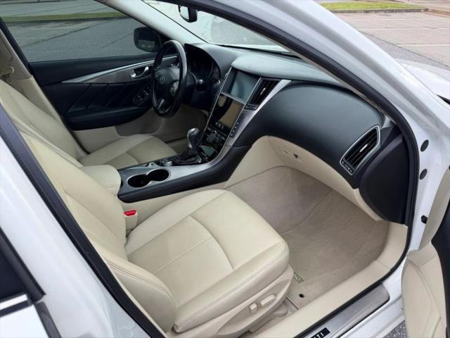 2014 INFINITI Q50 Premium