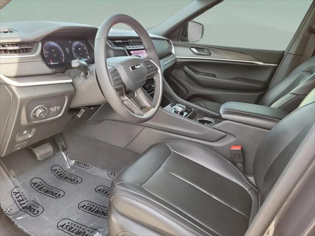 2025 Jeep Grand Cherokee L Limited 4x2
