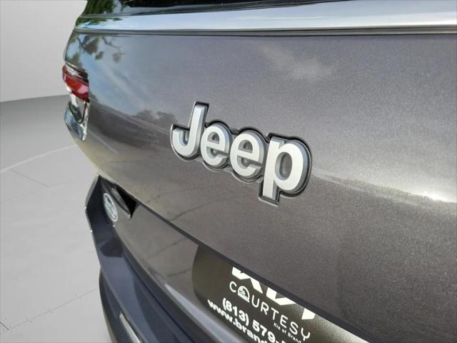 2025 Jeep Grand Cherokee L Limited 4x2