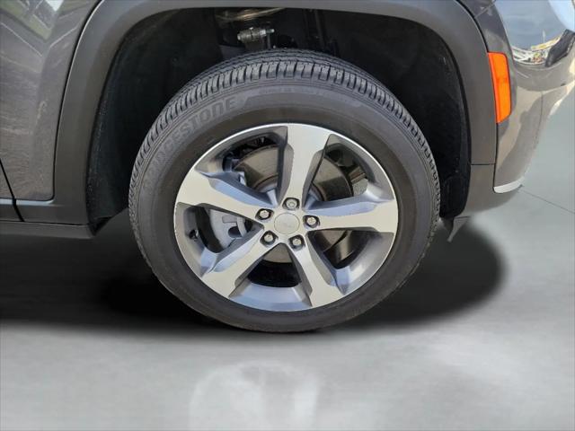 2025 Jeep Grand Cherokee L Limited 4x2