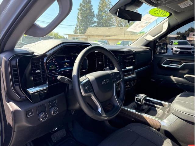 2025 Chevrolet Silverado 1500 2WD Crew Cab Short Bed RST