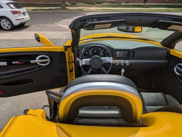 2003 Chevrolet SSR LS
