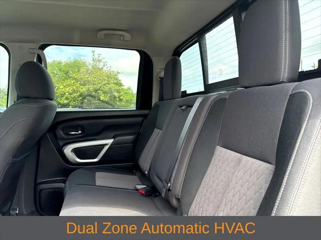 2024 Nissan Titan Crew Cab SV 4x2