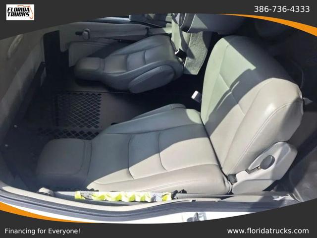 2009 Ford E-350 Super Duty Commercial