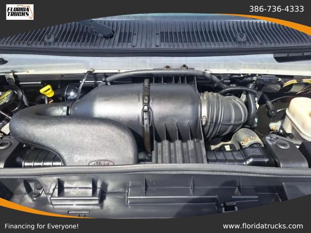 2009 Ford E-350 Super Duty Commercial