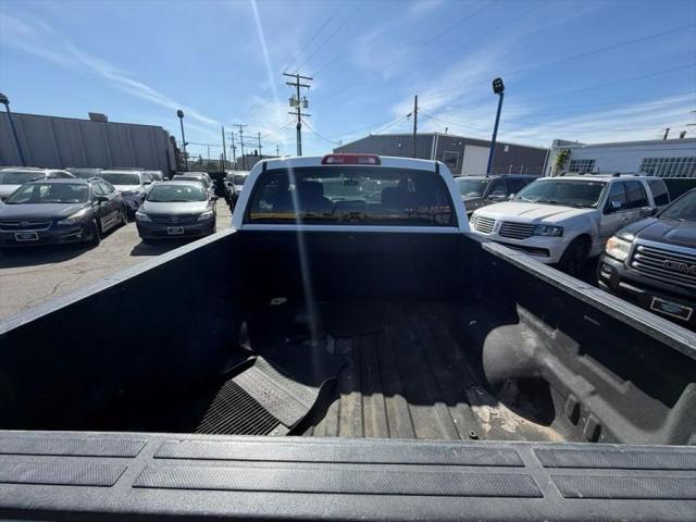 2017 Toyota Tundra SR5 5.7L V8