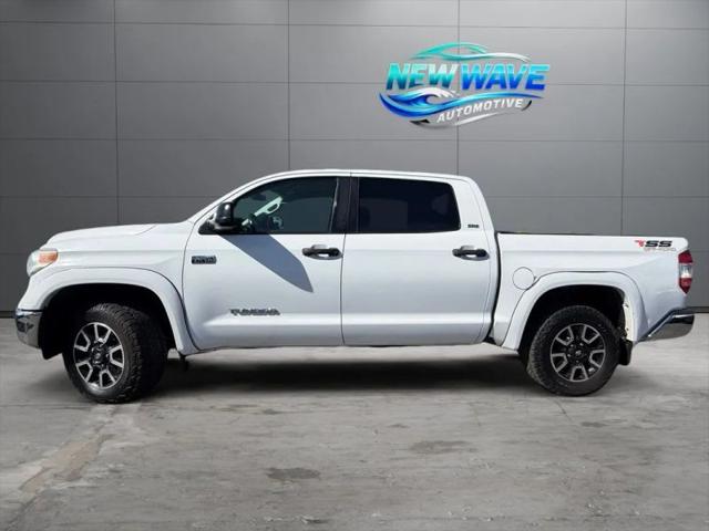2017 Toyota Tundra SR5 5.7L V8