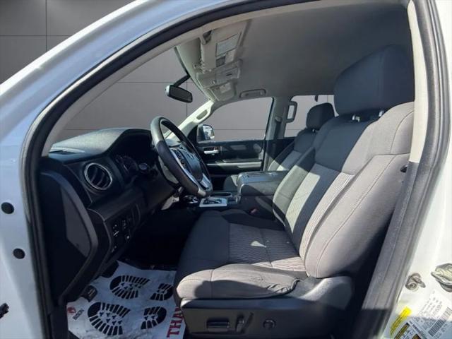 2017 Toyota Tundra SR5 5.7L V8