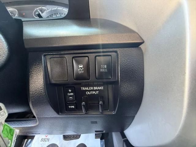 2017 Toyota Tundra SR5 5.7L V8