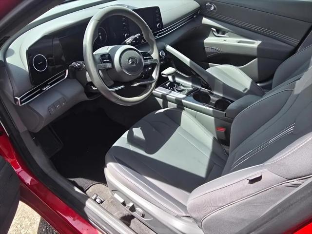 2022 Hyundai Elantra SEL