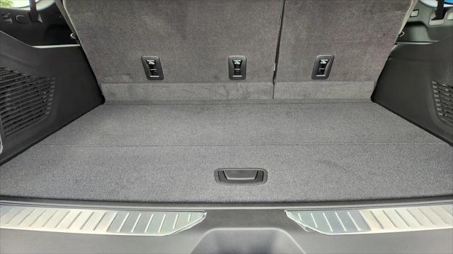2026 GMC Yukon XL 4WD AT4