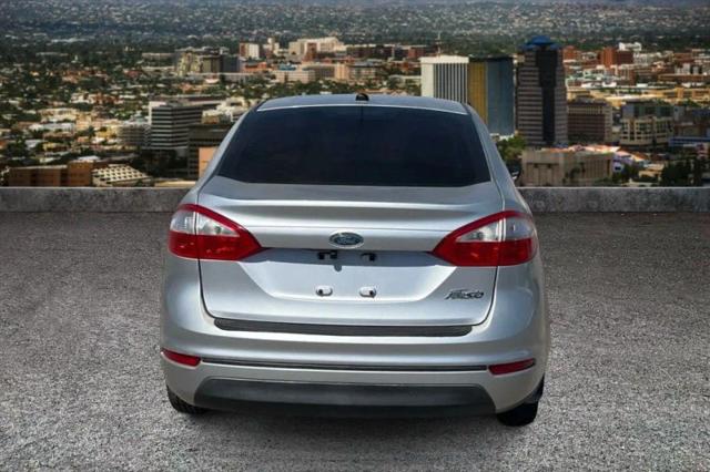 2015 Ford Fiesta SE