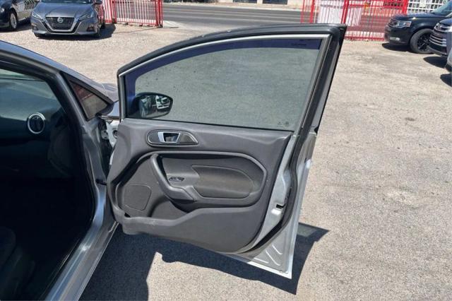 2015 Ford Fiesta SE